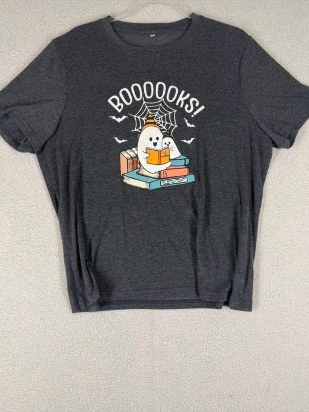 Women’s'Booooks!' Ghost Graphic Tee - Dark Gray
